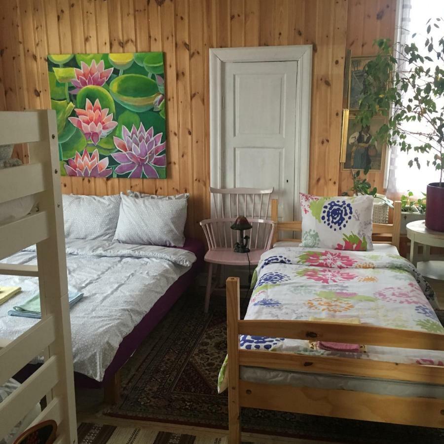 Parkgatan Villa Krylbo ภายนอก รูปภาพ
